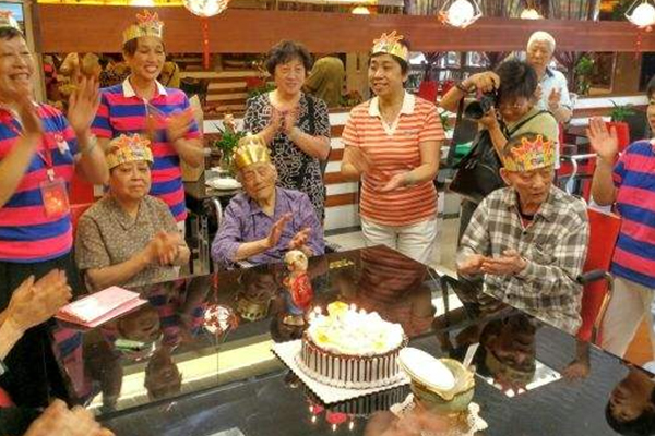 威海正规敬老中心哪家好