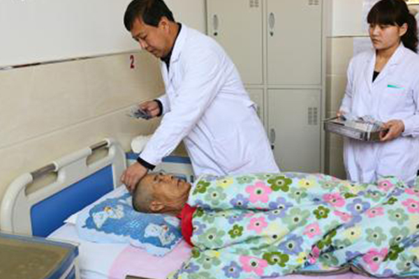 栖霞高端敬老中心电话